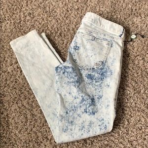 Acid wash jeans